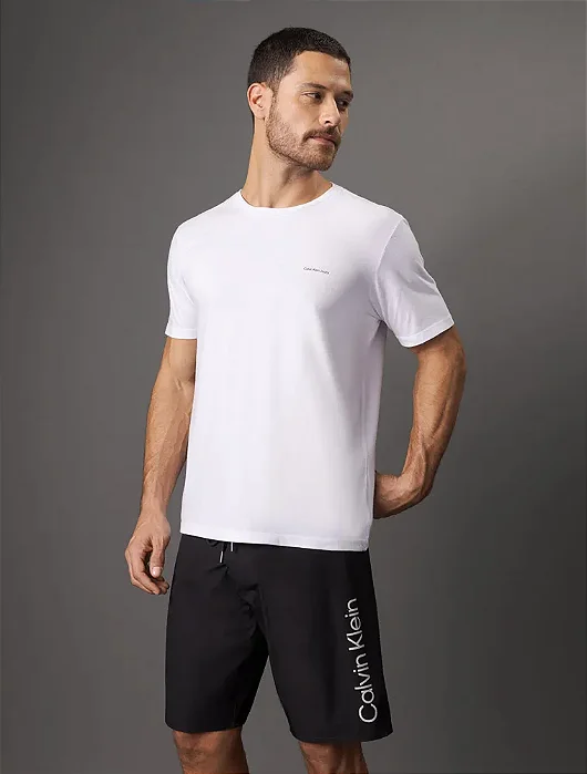 Camiseta Masculina de Algodão Básica No Peito Calvin Klein Jeans Branco