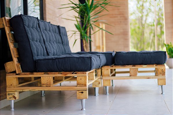 Jogo de 2 Sofás de Pallet com Almofadas + Chaise