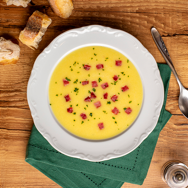 Sopa de Mandioquinha com Linguiça Calabresa