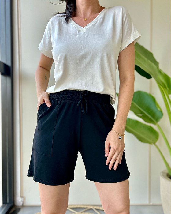 Bermuda Meia Coxa, Cós Com Elástico E Bolsos Laterais - Slim e Plus Size (2)