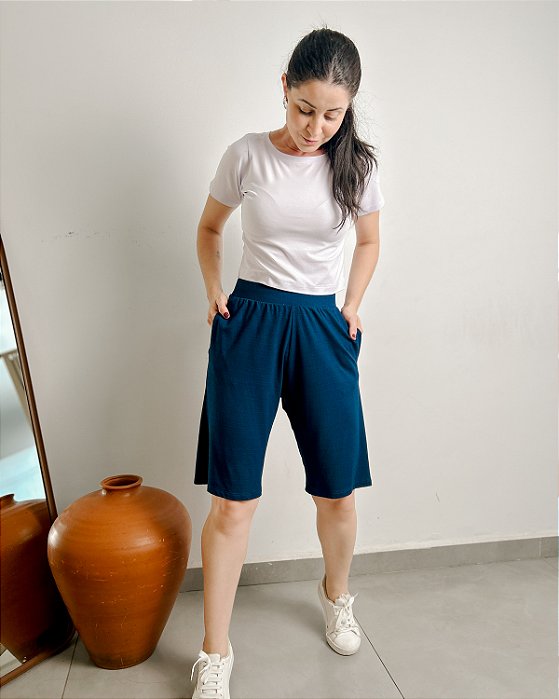 Bermuda Jorts Com Bolsos Laterais e Traseiros - Slim e Plus Size