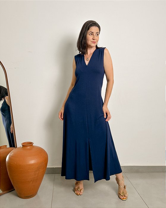Vestido Cavado Longo Com Fenda Frontal - Slim e Plus Size