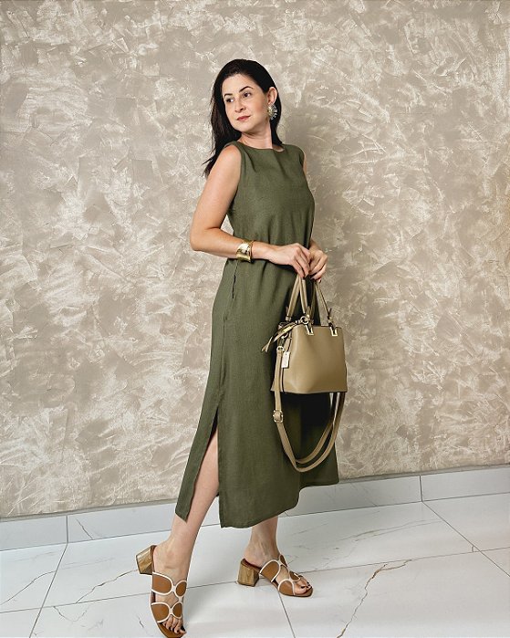 Vestido Midi Com Bolsos E Fendas Laterais C/ Detalhe Em Botão Perolado - Slim Size