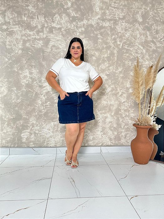 Blusa Decote Em V Com Revel e Detalhe Em Vivo Na Barra da Manga - Plus Size