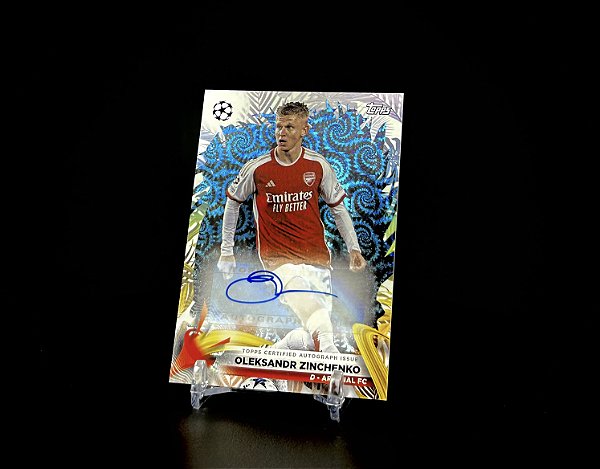Oleksandr Zinchenko - 2023-24 Topps Carnaval Autógrafo