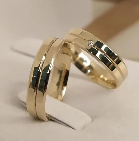Par de Alianças  Califórnia Em Ouro 18k Legítimo Abaulada 4mm 6g - Sheju Joias