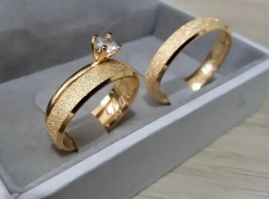 Par de Alianças Califórnia Dual Reluzente de Ouro 18k 5mm 5 Gramas - SHEJU Joias