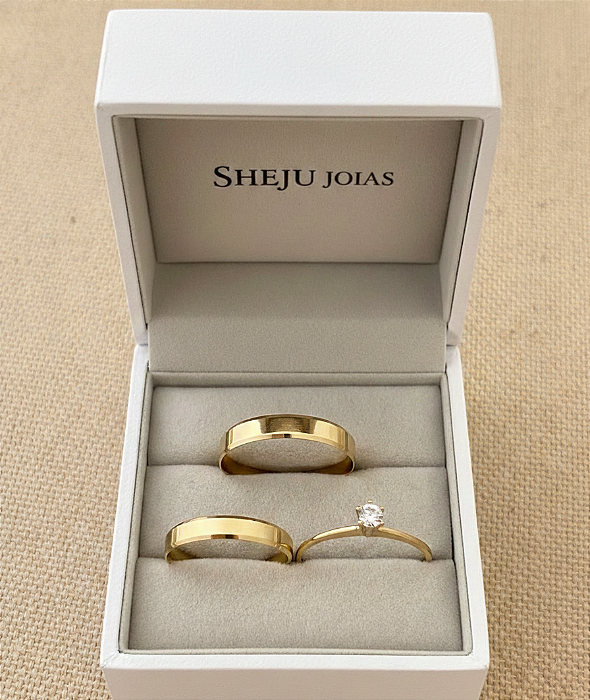 Par de Alianças Califórnia Ouro 18k 4mm 4 Gramas o Par