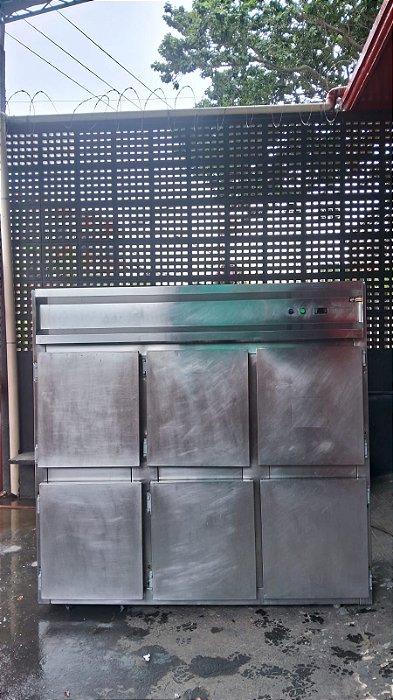 Geladeira 6 portas 100% aço inox semi nova