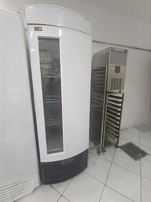 Cervejeira Metalfrio 560 litros SEMI NOVA