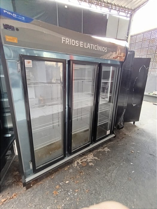 Geladeira 3 portas expositora POLOFRIO SEMI NOVA