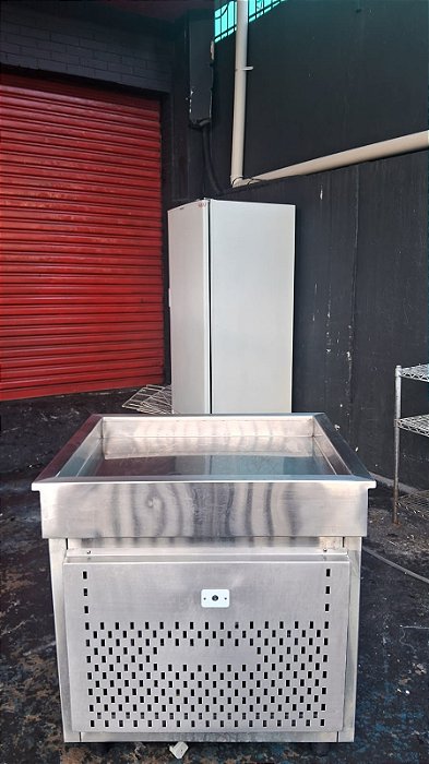 Pista fria inox 90x90 semi nova