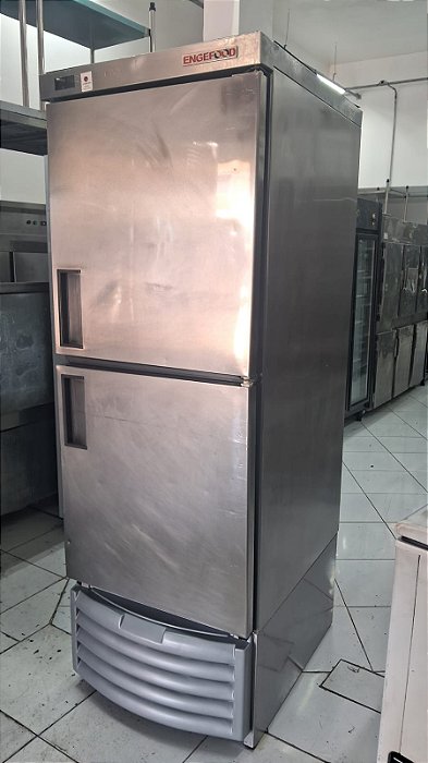 Geladeira Engefood inox 2 portas semi nova