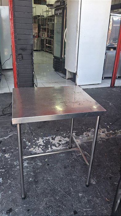 Mesa inox 75x70x90 semi nova