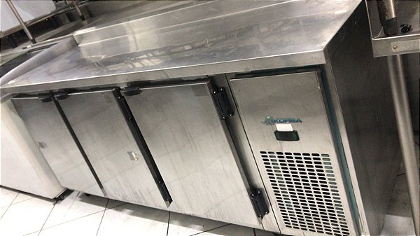 Balcão Refrigerado kofisa 1.80x60x85 semi novo
