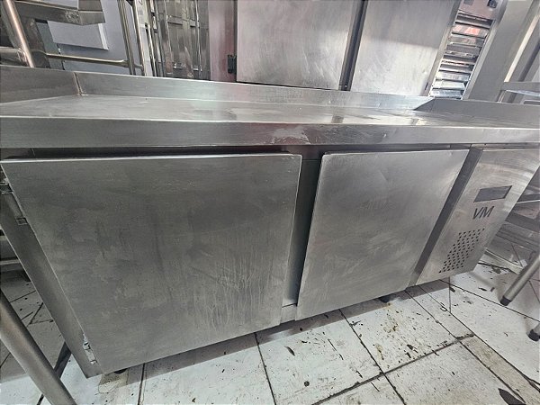 balcão refrigerado todo em aço inox semi novo