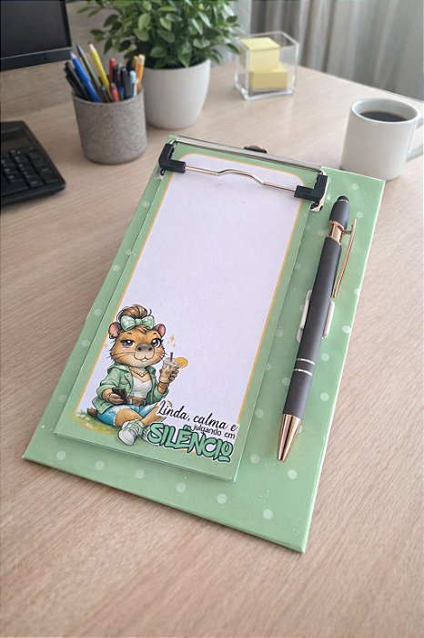Mini Prancheta com bloco - Capivara Linda e Calma