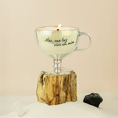 Vela Aromática Vegetal Mãe Na Xícara 160g Aroma Buquê de Flores (Preço Sugerido R$89,90)