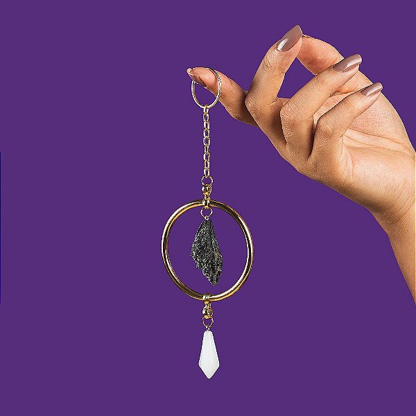 Amuleto Para Retrovisor do Carro Proteção Cristal Vassoura de Bruxa (Preço Sugerido de Venda: R$75,00)