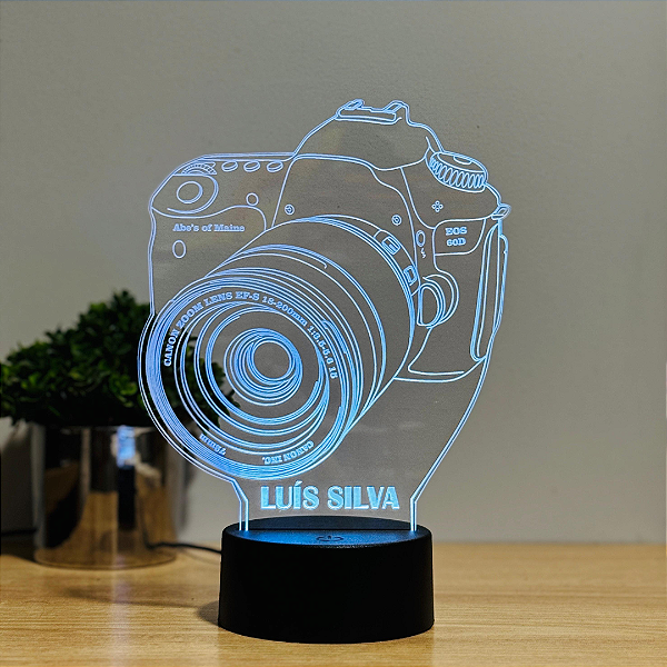 Luminária LED em Acrílico Câmera Fotográfica com Nome