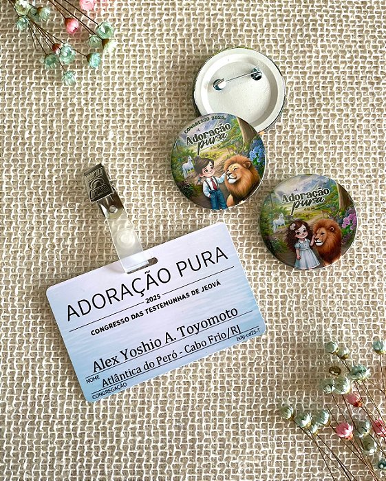 Crachá Pvc de presilha + 1 Botton Infantil