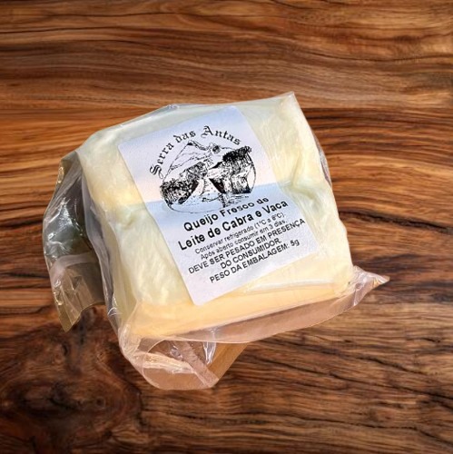 Queijo Fresco de Leite de Cabra e Vaca - Serra das Antas - 2 pedaços - 310g