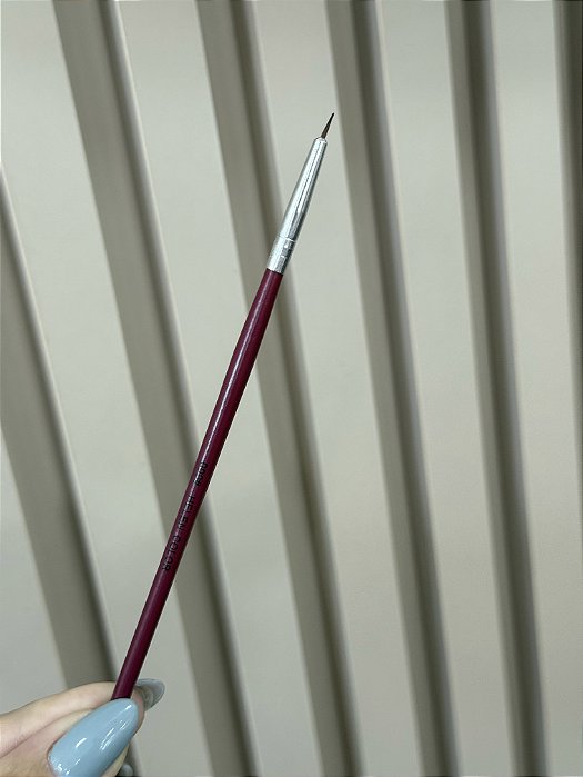 Pincel Fine Line p/ Acabemento 000 Cor Vinho Helen Color