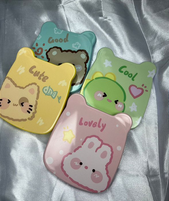 Espelho Cute com Pente de Bolsa
