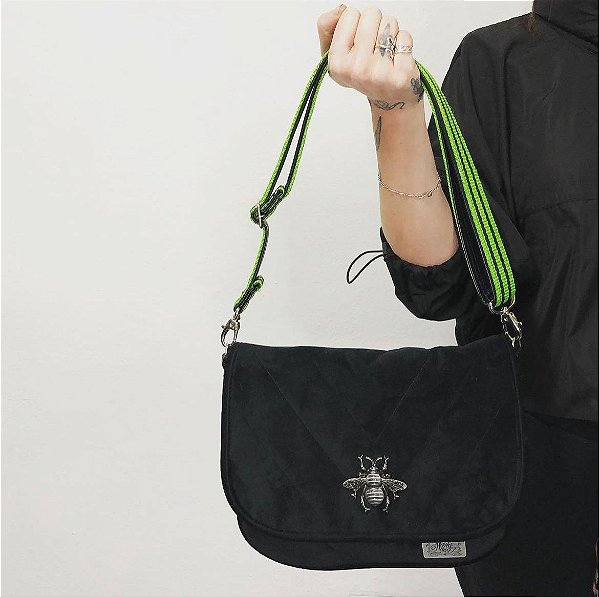 Maria Menina Abelha G - Preto