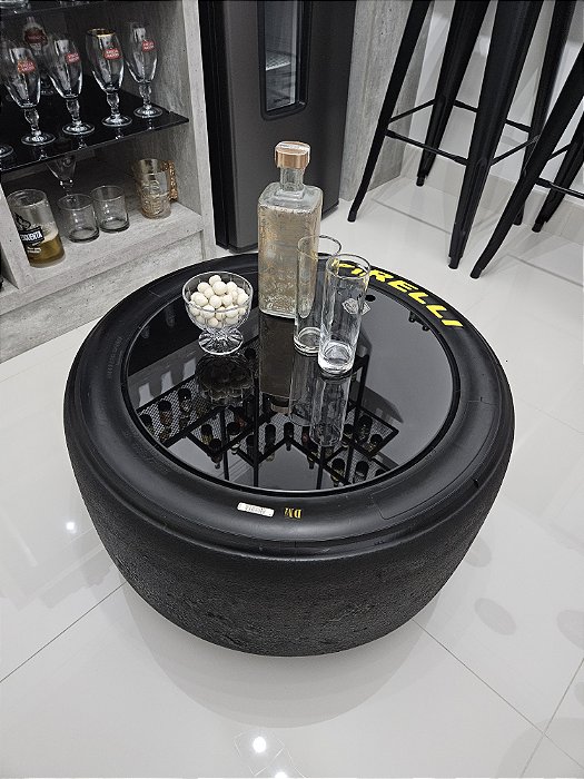 Mesa de Centro Pneu Slick - Pirelli 305/680 18"
