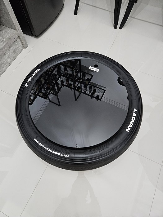 Mesa de Centro Pneu Slick - Yokohama 250/660 18''.