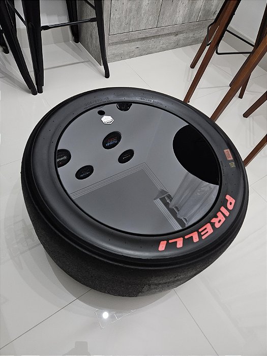 Mesa de Centro Pneu Slick - Pirelli 305/680 18"