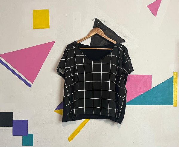 Camiseta listras preta