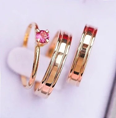 Par Aliança Laço Infinito 4mm Banhada a Ouro 18K com solitário