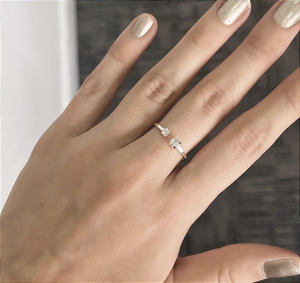 Anel Regulável com Ponto de Luz em Prata 925