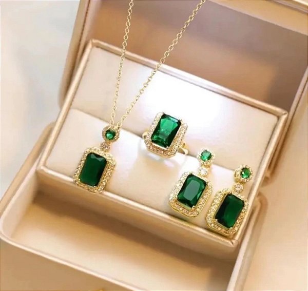 Conjunto Sunshine Cravejado Banhado a Ouro 18k