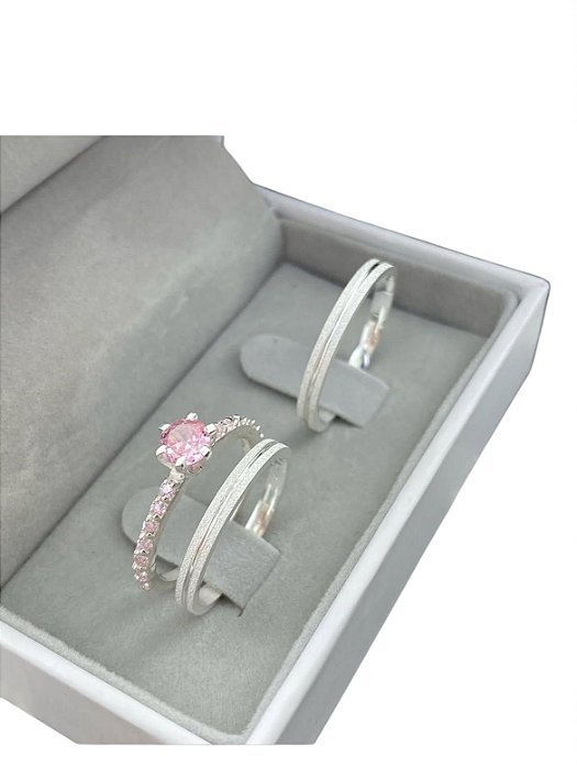 Par Aliança 2mm com solitário Cravejado