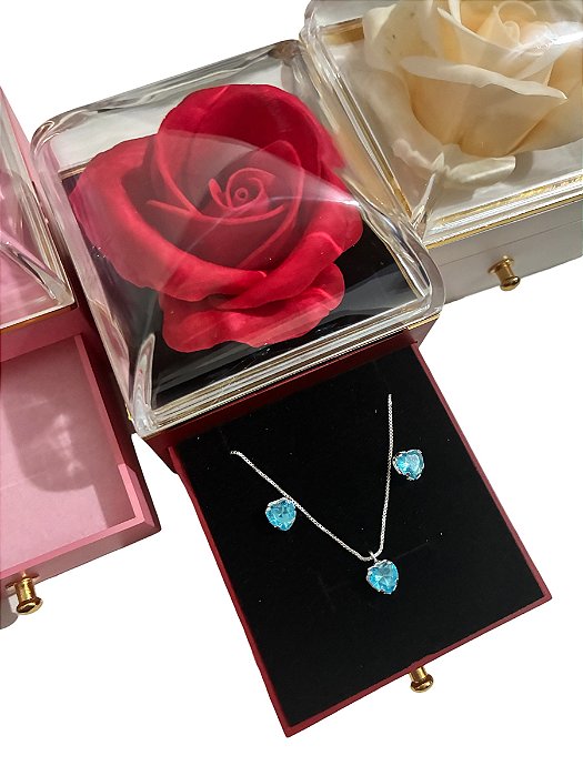 Kit caixa com rosa e Conjunto Colar e Brinco de Coração mini 5mm em Prata 925