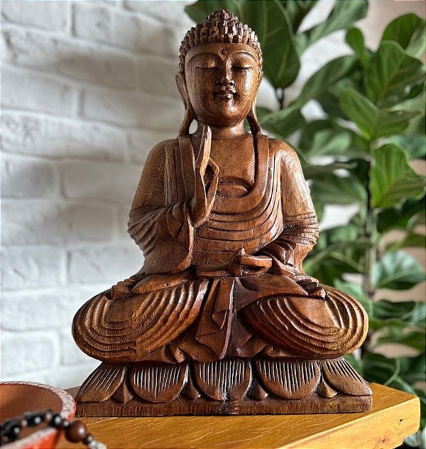 Escultura de Buda em Madeira Suar 40 cm | Abhaya Mudra