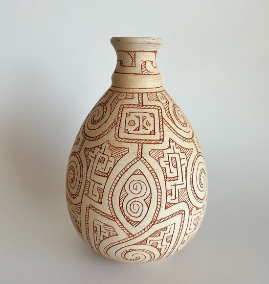Vaso Marajoara em Cerâmica Clara (18x12)