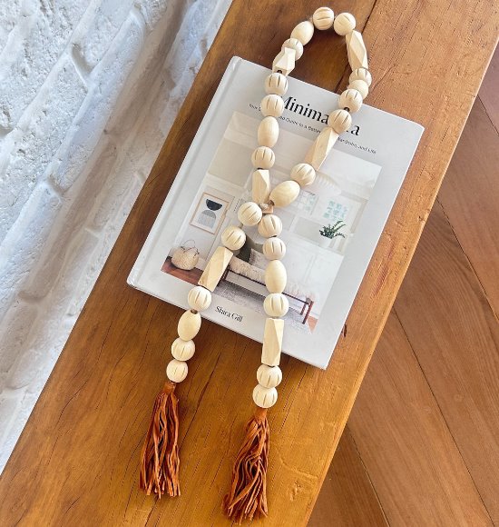 Colar Decorativo de Mesa Aberto em Madeira Natural