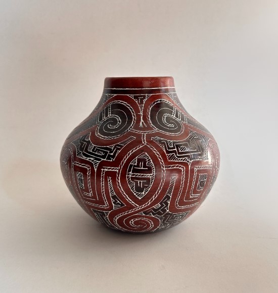 Vaso Marajoara em Cerâmica Escura (16x16)
