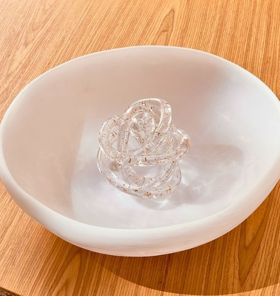 Escultura Decorativa Nó em Vidro com Dourado