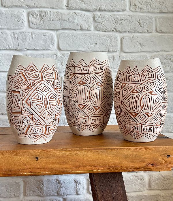 Trio de Vasos Decorativos em Cerâmica Marajoara