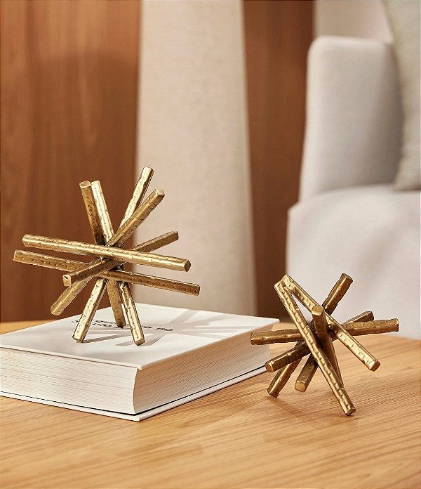 Escultura Decorativa Asterisco Dourado em Metal (P)