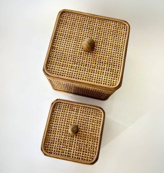 Caixa Decorativa e Organizadora Quadrada em Rattan (2 Tamanhos)