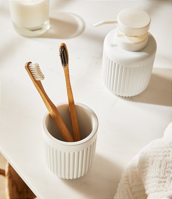 Kit Saboneteira e Porta Escova Branco para Banheiro (2 peças)