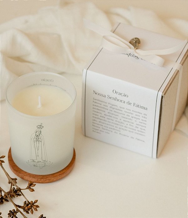 Vela Aromática Fragrância Fresh Tea (210g) - Nossa Senhora de Fátima - Coleção Sacra