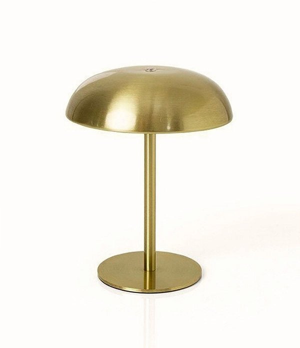 Luminária de Mesa Dourada em Metal Modelo Cogumelo (20x15)