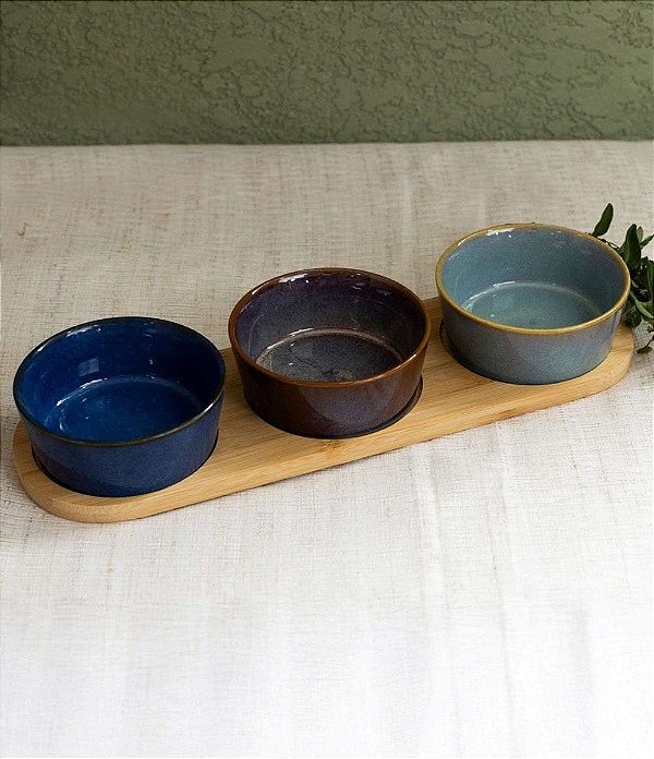 Jogo de 03 Petisqueiras em Cerâmica e 01 Bandeja em Bambu (04 peças)